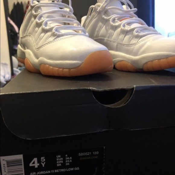 AIR JORDAN 11 RETRO LOW “ CITRUS “ Size 4.5y